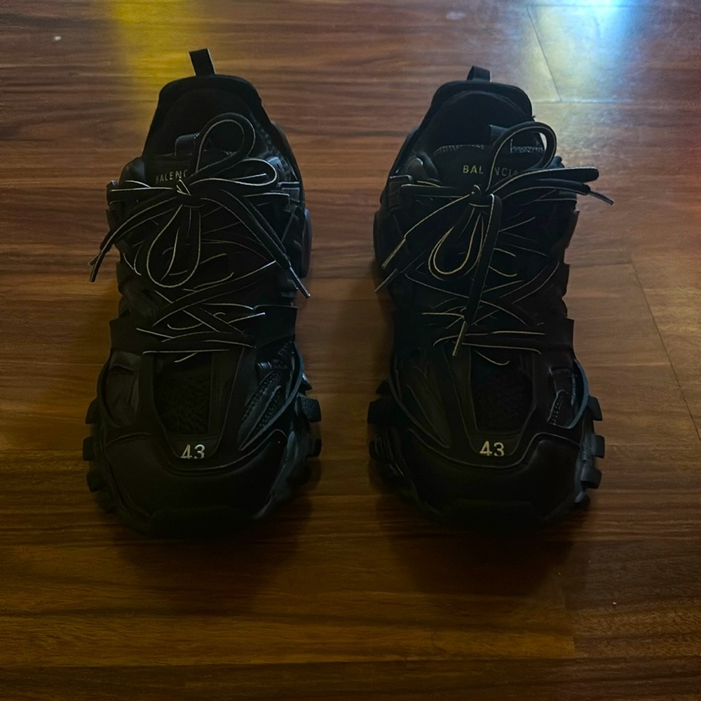 Men’s Balenciaga Track Black | EU Size: 43 | US Size: 10